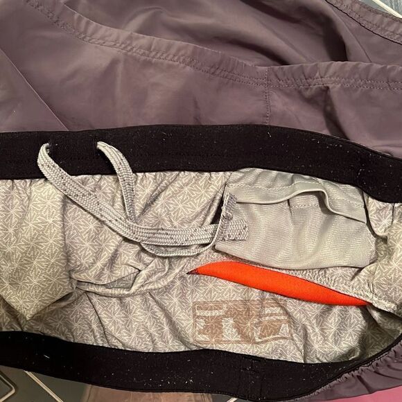 New Balance Gray & Orange Pull On Athletic Running Shorts - Picture 6 of 6